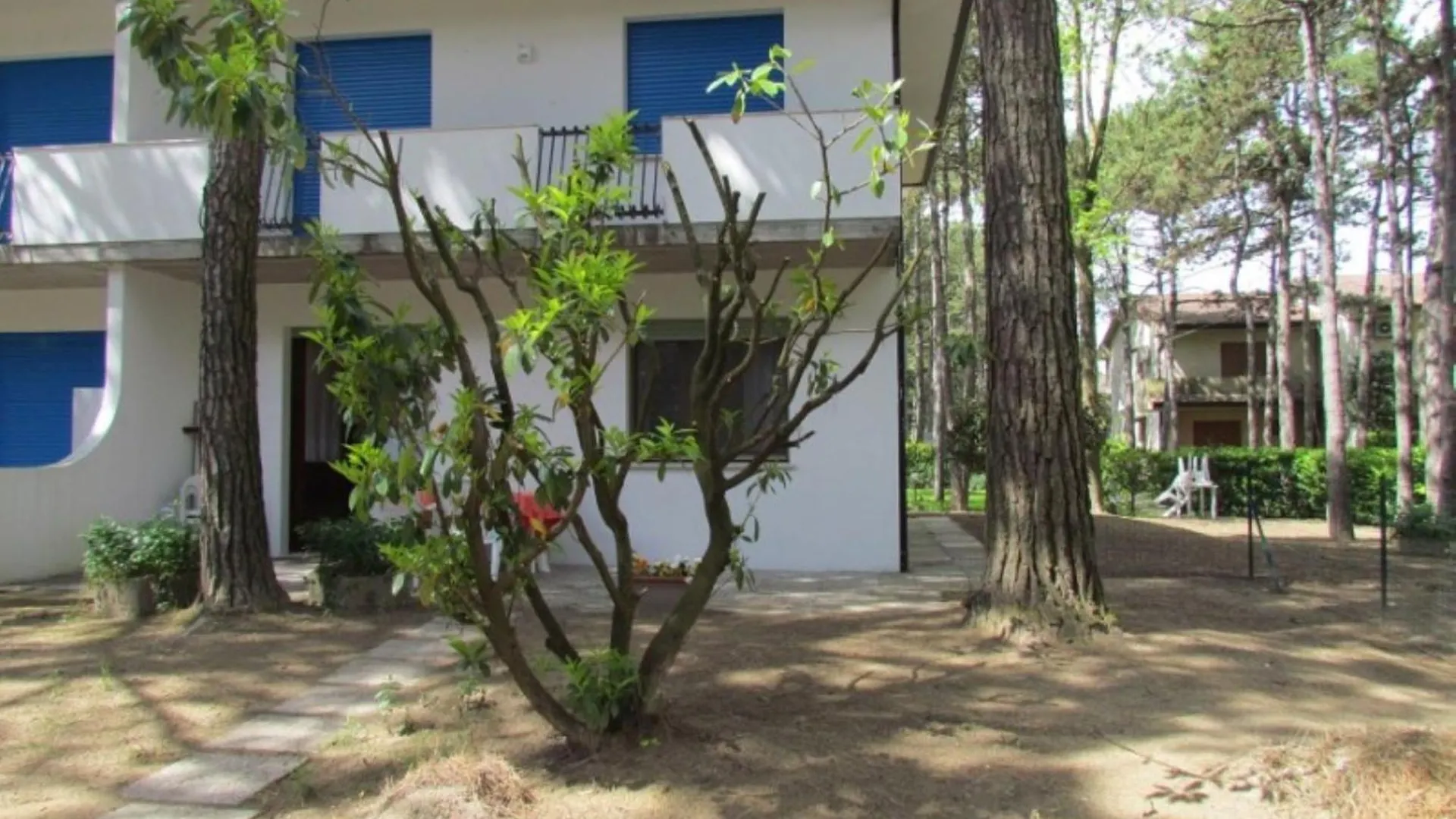 Charming Apartment With Fenced Garden Bibione Italy