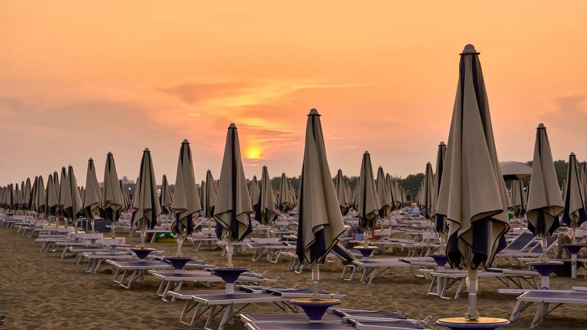 Charming Apartment With Fenced Garden Bibione Italy